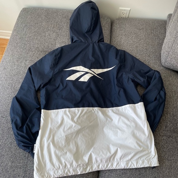 Super cute classic windbreaker Reebok - Picture 12 of 12